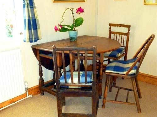 Calne Bed And Breakfast Экстерьер фото